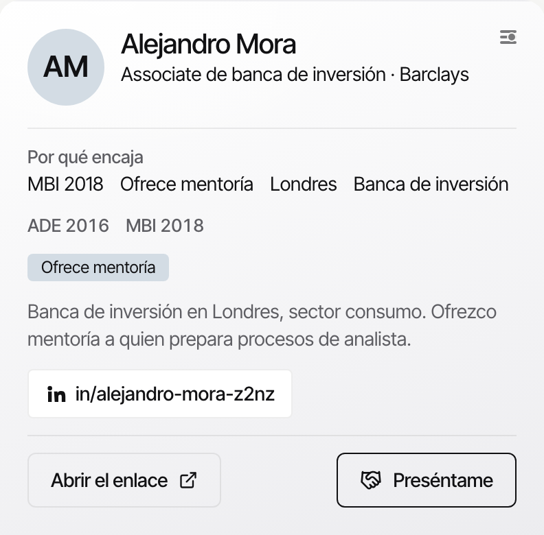 Ficha de Alejandro Mora con el porqué encaja